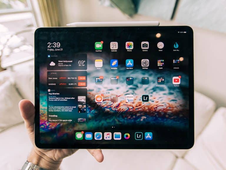 roberto nickson hLgYtX0rPgw unsplash 1